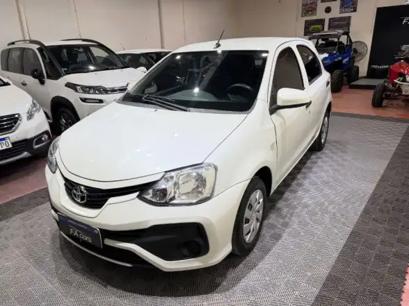 Toyota Etios X - 2019 - Primera Mano  2019 - foto 2