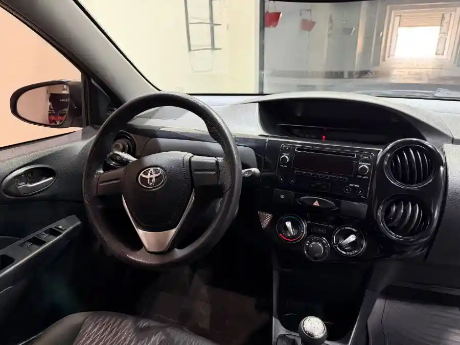 Toyota Etios X - 2019 - Primera Mano  2019 - foto 3