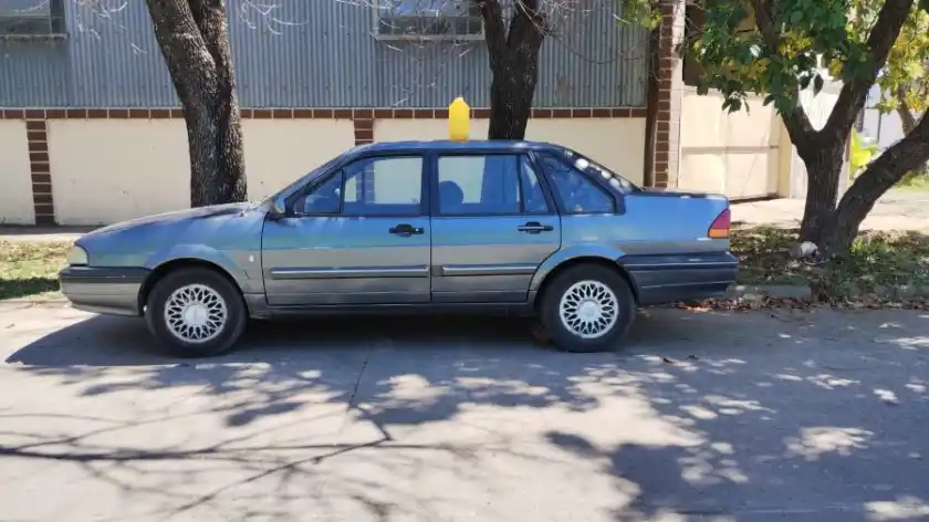 Ford Galaxy - foto 2