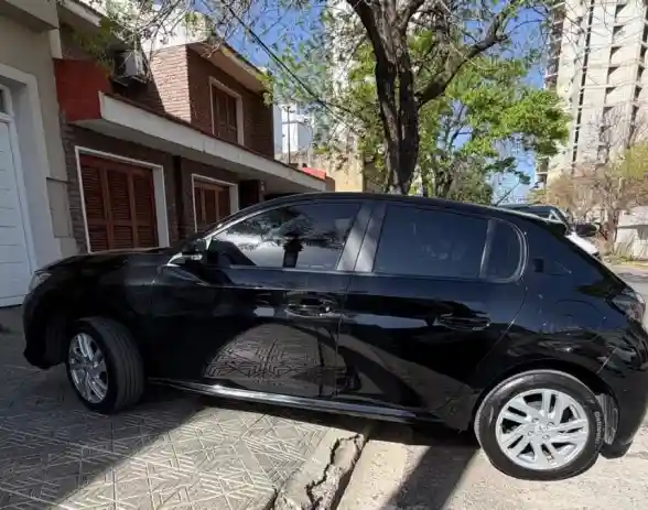 Peugeot 208  Active  Pk At Am24 Impecable!  2023 - foto 4