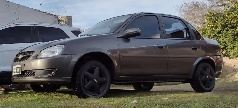 Chevrolet Classic 1.4 Nafta Ls - foto 1