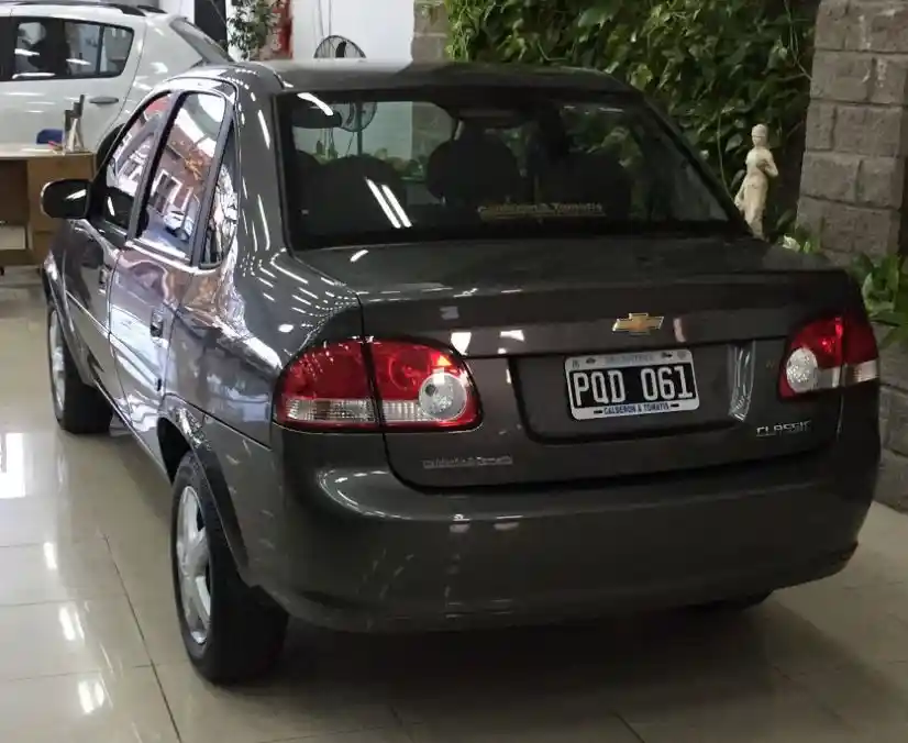 Chevrolet Classic 1.4 Nafta Ls - foto 4