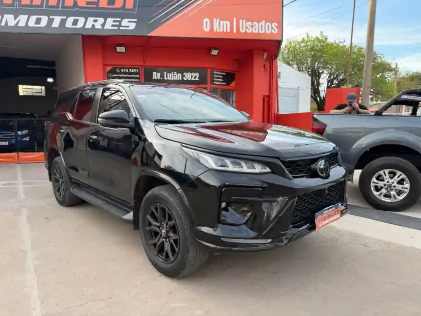 Toyota Sw4 Gr-S 2.8 4X4 At 2022  2022 - foto 2