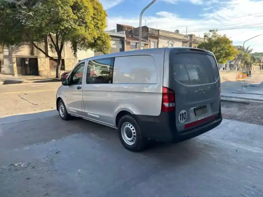 Mercedes-Benz Vito Cdi 111 Mixta  2018 - foto 4