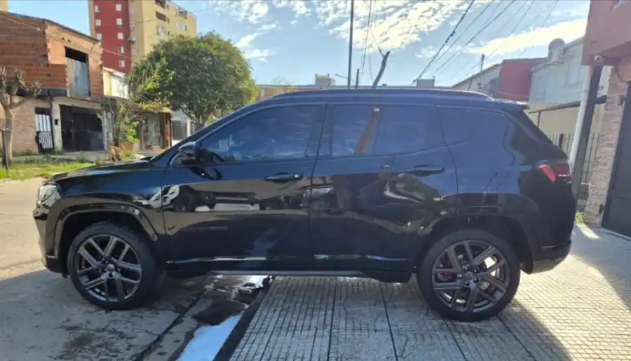 Jeep Compass Serie S  2025 - foto 1