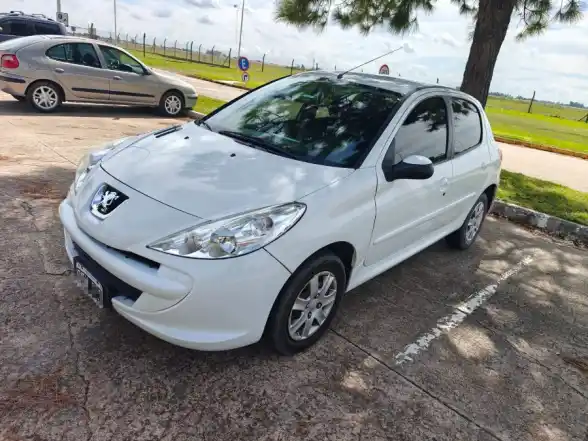 Peugeot 207 Allure 2014  2014 - foto 1