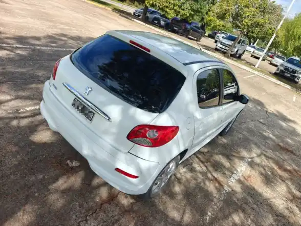 Peugeot 207 Allure 2014  2014 - foto 3