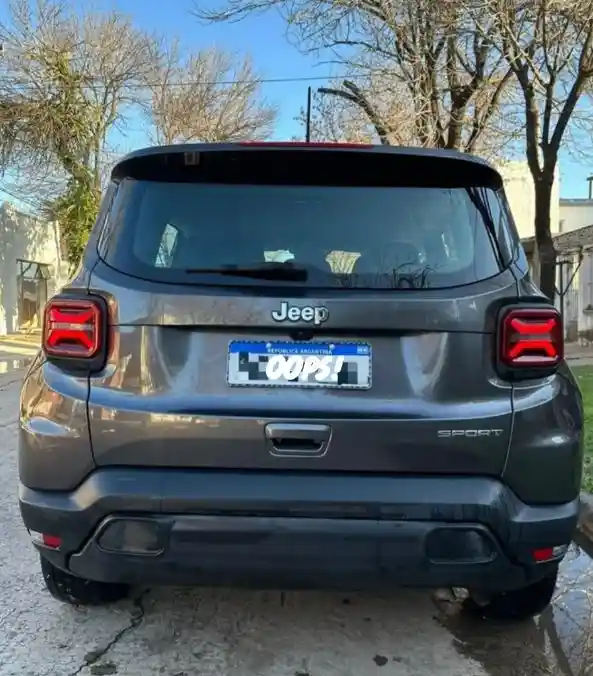 Jeep Renegade Sport 2025 18.000 Km  2025 - foto 2