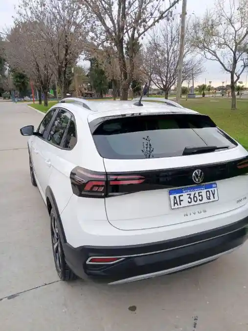 Volkswagen Nivus 2021 Highline Aut. 76.400 Km Impecable!!!  2021 - foto 3