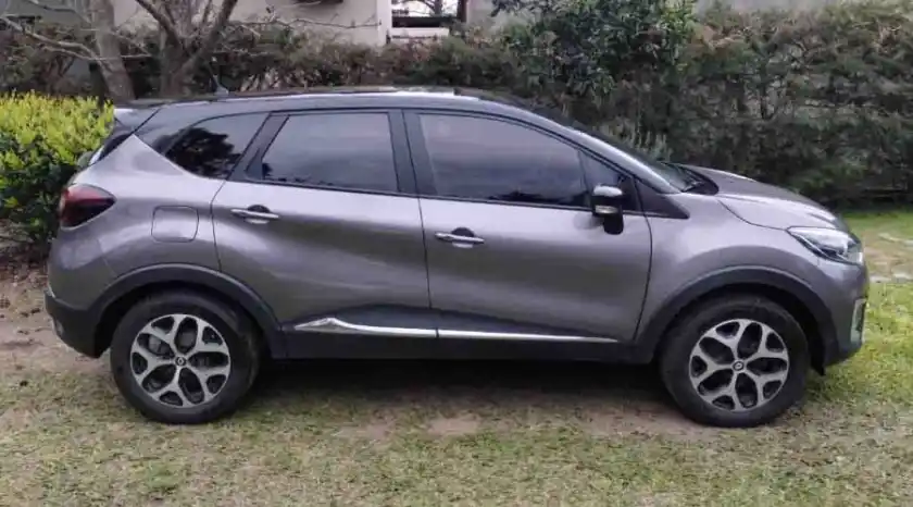 Renault Captur Intense 1.6 Cvt – Año 2021  2021 - foto 2