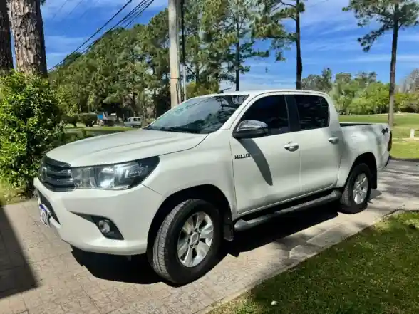 Toyota Hilux  4X4 Srv Tdi - Unico Dueño  2018 - foto 1