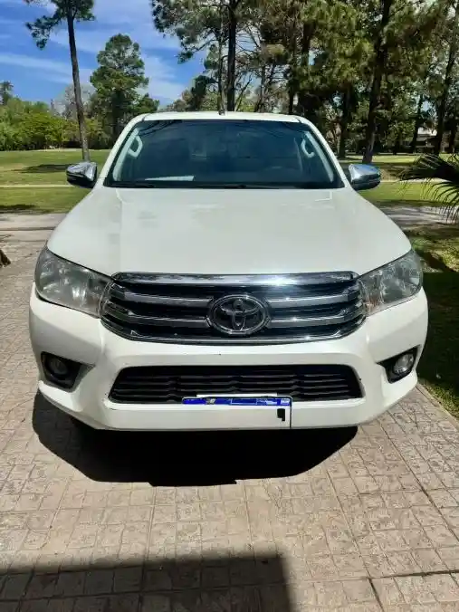 Toyota Hilux  4X4 Srv Tdi - Unico Dueño  2018 - foto 2