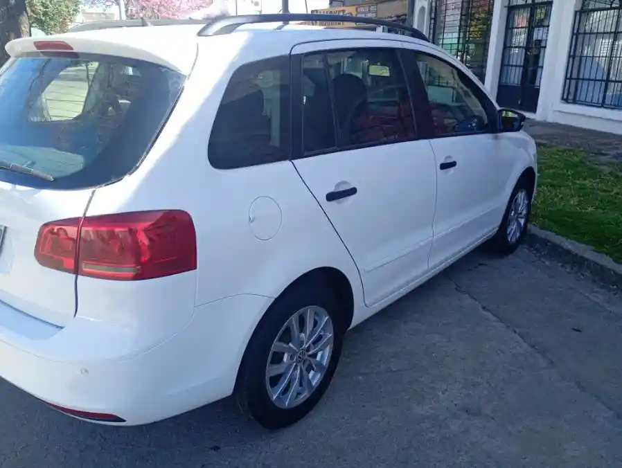 Volkswagen Suran 2013 Trendline  2013 - foto 2