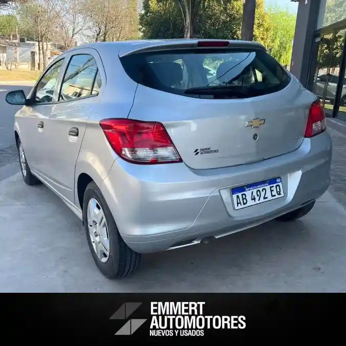 Chevrolet Onix Joy+ 1.4N 2017  2017 - foto 4