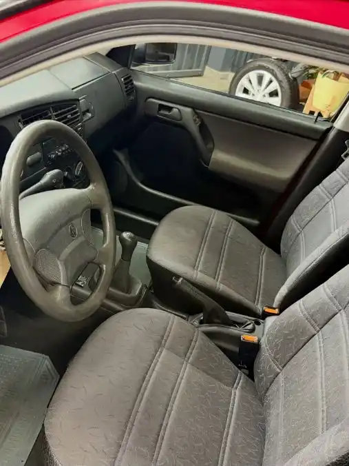 Volkswagen Golf 1.8 1996 Gl Nafta Y Gnc 133000Km ( Unico )  1996 - foto 5