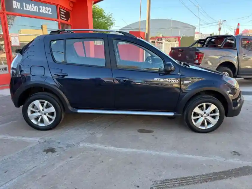 Renault Sandero Stepway 1,6 Privilege Nav - 2014  2014 - foto 4