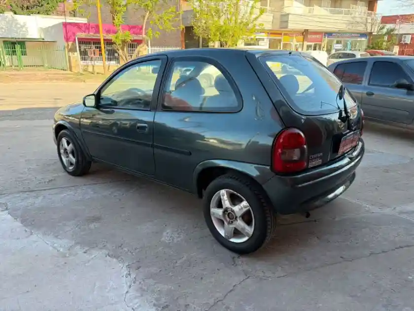 Chevrolet Classic 1.4 Gls 3Ptas C/Gnc-2009  2009 - foto 4
