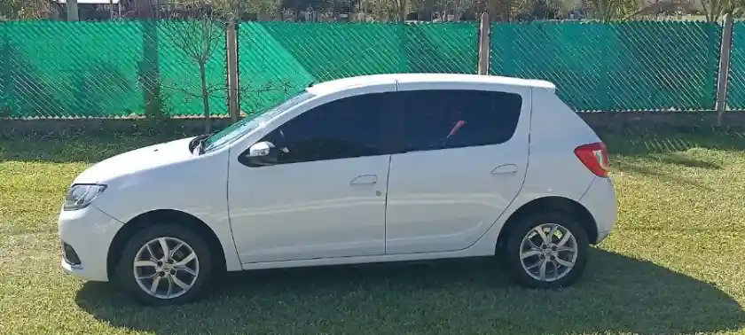 Renault Ya - Sandero Privilege Inmaculado  2018 - foto 3