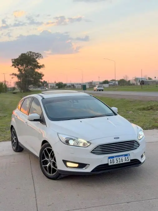Ford Focus Titaniun 2017 Aut. 23.000 Km Unico!!!  2017 - foto 4