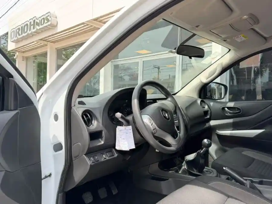 Renault Alaskan D/C 2.3 Tdi 160Cv Manual Confort 4X2 2023  2023 - foto 4