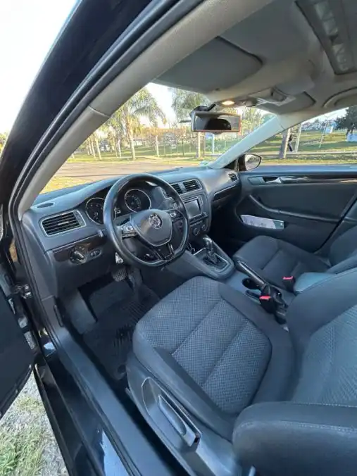 Volkswagen Vento 2.5 Advance Plus Tiptronic 2016  2016 - foto 3