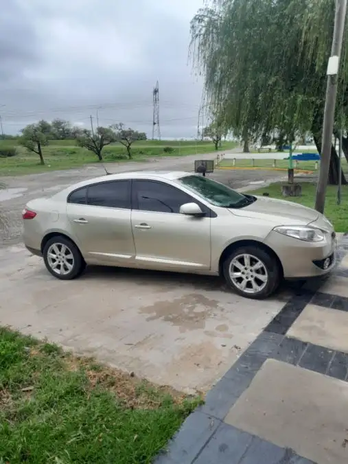 Renault Fluence Privilege  2011 - foto 2