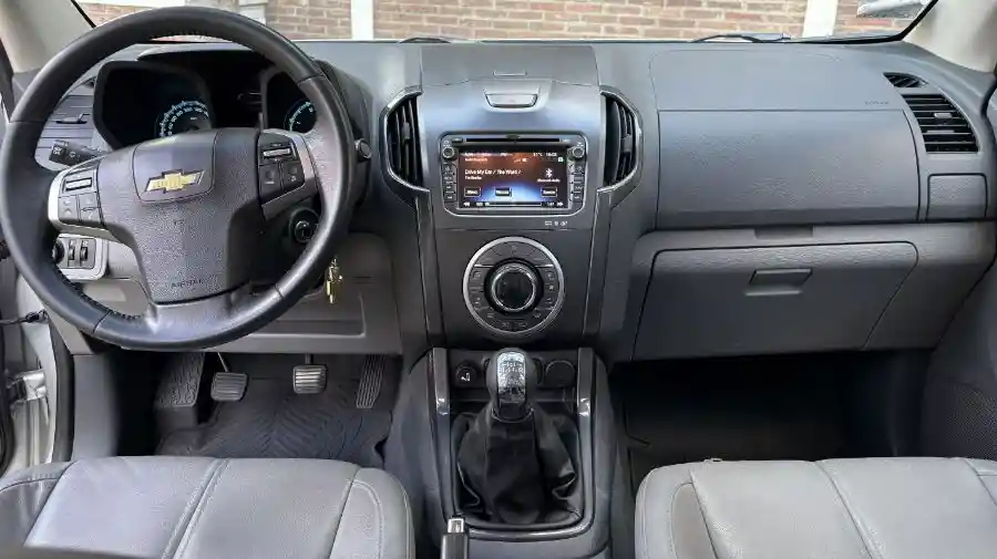 Chevrolet S10 2.8 Td 4X2 Dc Ltz (L/14) – Año 2014  2014 - foto 3