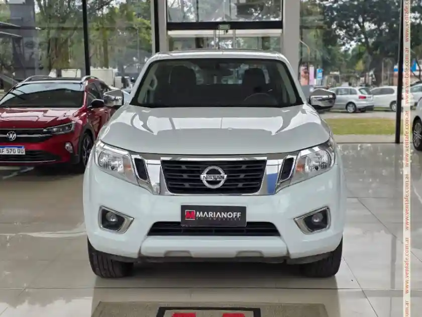 Nissan Frontier Xe 2.3 4X4 Mt 2020 •  2020 - foto 1