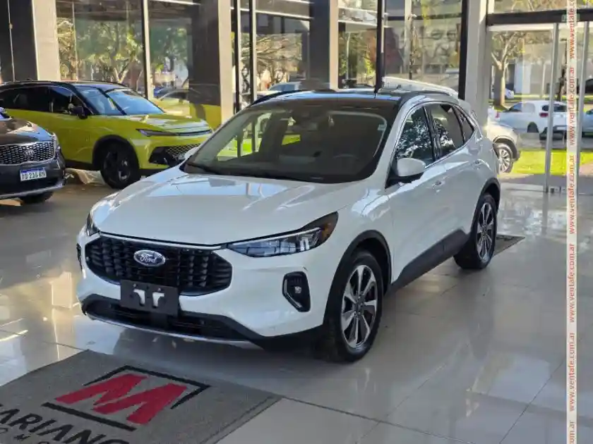 Ford Kuga Híbrida Platinum Awd 2023  2023 - foto 2
