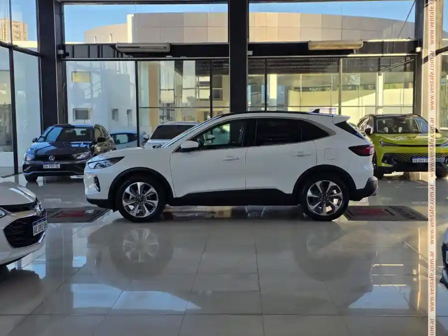 Ford Kuga Híbrida Platinum Awd 2023  2023 - foto 4