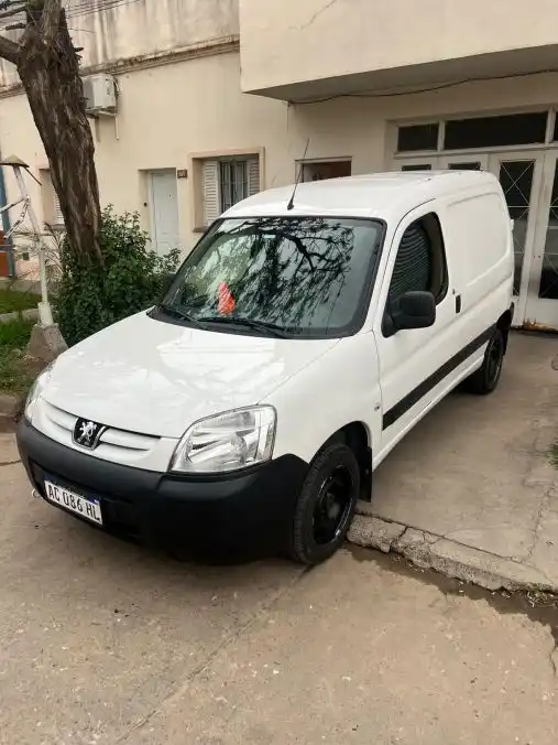 Peugeot Partner Hdi 2018  2018 - foto 1