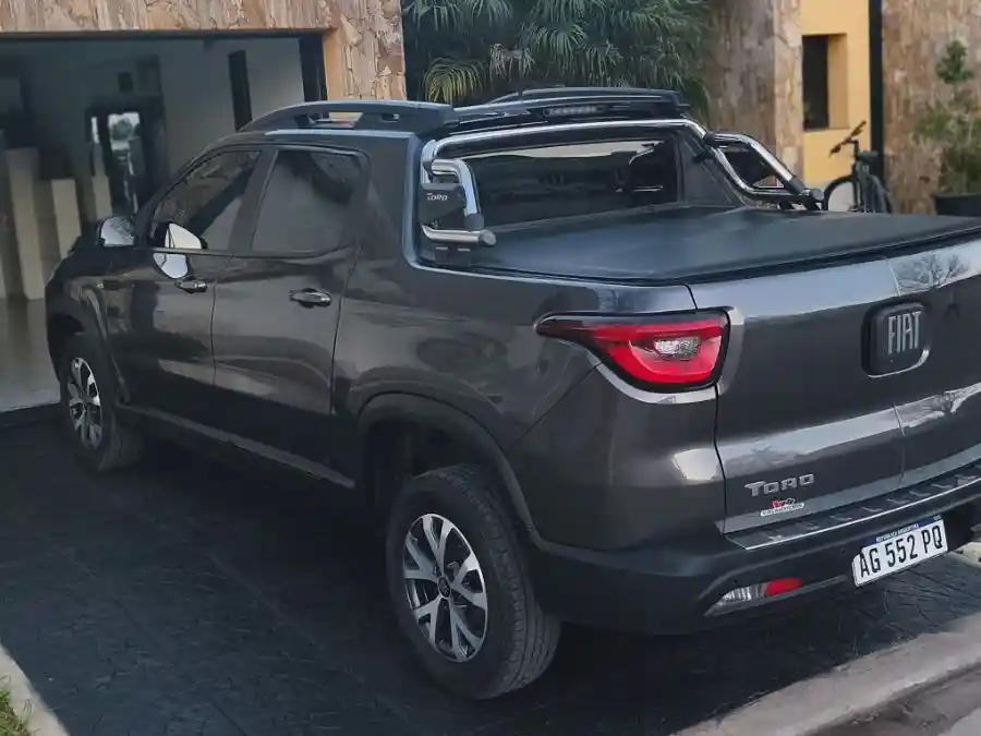 Fiat Toro 1.8 2024 At Con 37000 Km  2024 - foto 2