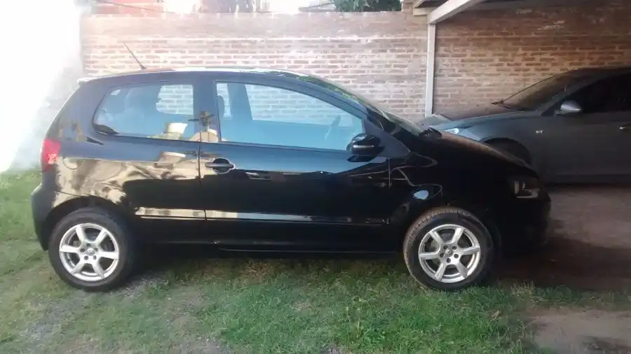 Volkswagen Fox Confortline Pack 1.6  2013 - foto 1