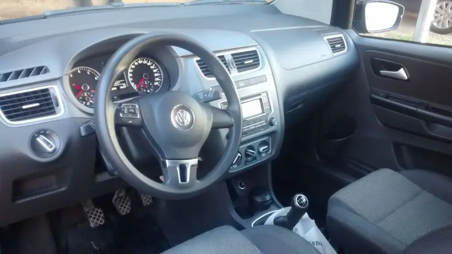 Volkswagen Fox Confortline Pack 1.6  2013 - foto 3