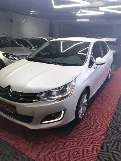 Citroën C4 Lounge  2013 - foto 3