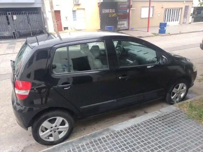 Volkswagen Fox 1.6 5 P. - foto 2
