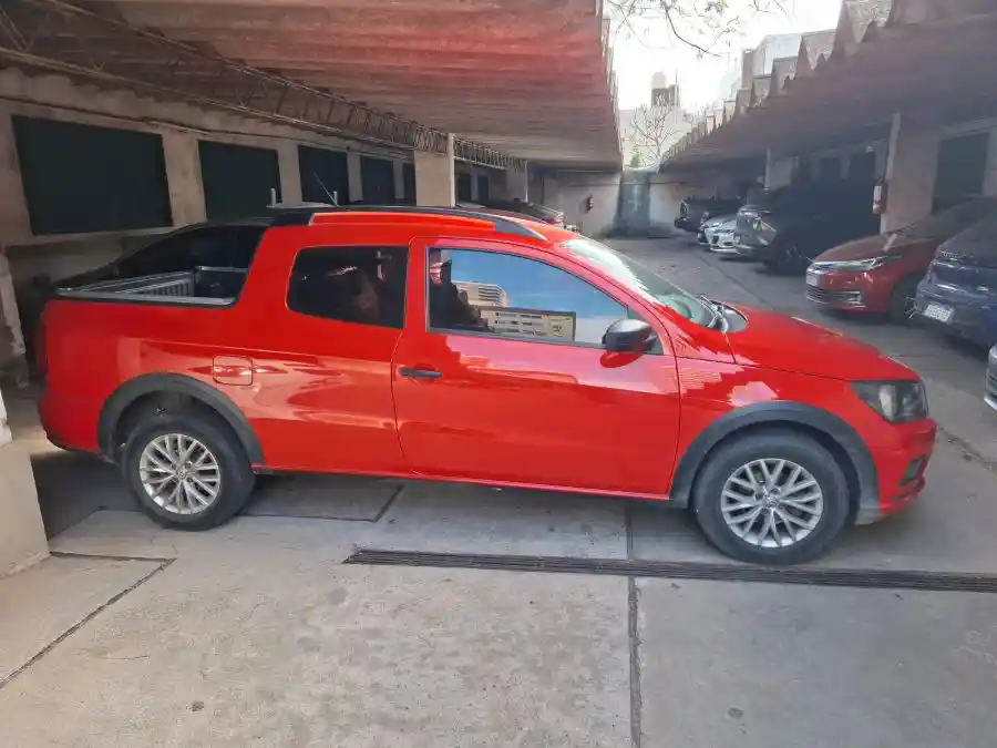 Volkswagen Saveiro  2016 - foto 2