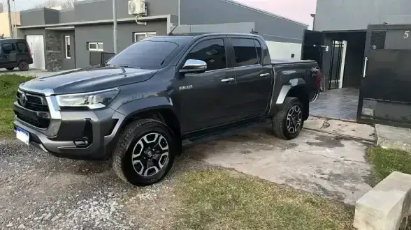 Toyota Hilux SRX 2024 4x4 Automática 2024 - foto 1