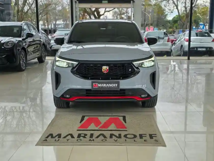 Fiat Fastback Abarth 1.3T T270 At6 2025 | 9.500 Km  2025 - foto 2