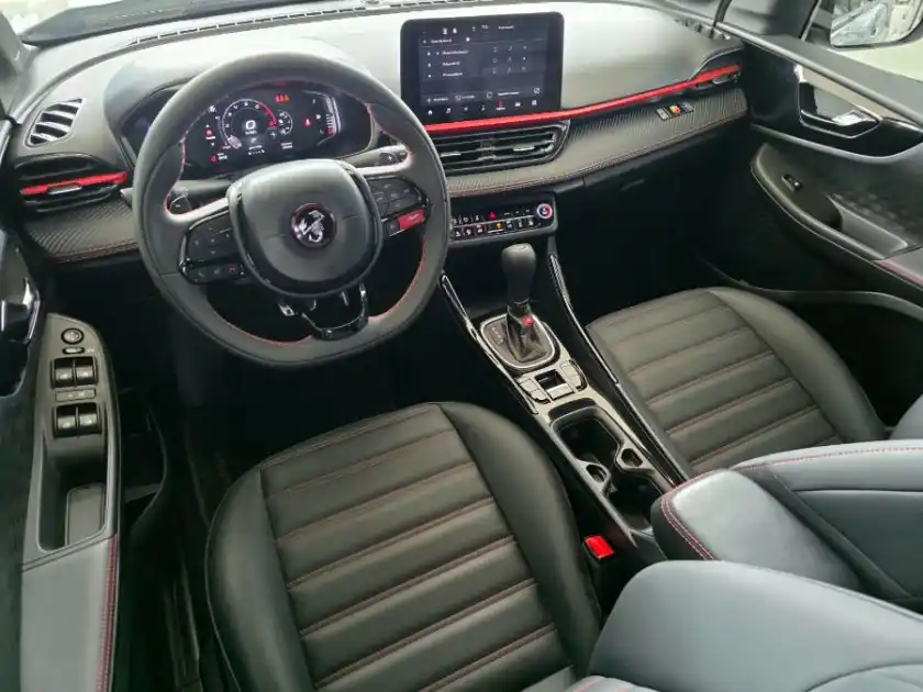 Fiat Fastback Abarth 1.3T T270 At6 2025 | 9.500 Km  2025 - foto 5
