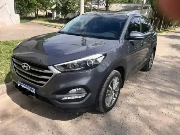 Hyundai Tucson - foto 1