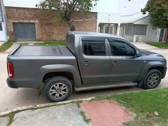 Volkswagen Amarok 4X2 Confortline Automática  2017 - foto 1