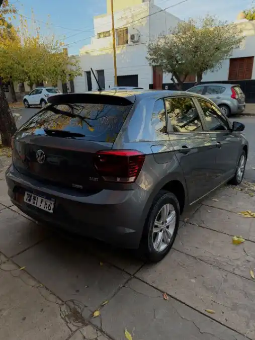 Volkswagen Polo Comfortline 1.6 2019  2019 - foto 4