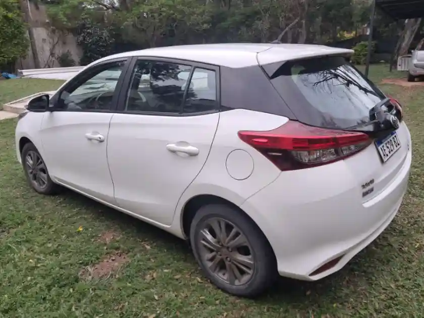 Toyota Yaris 5P Cvt L 20 Xls 68.500 Km - foto 3