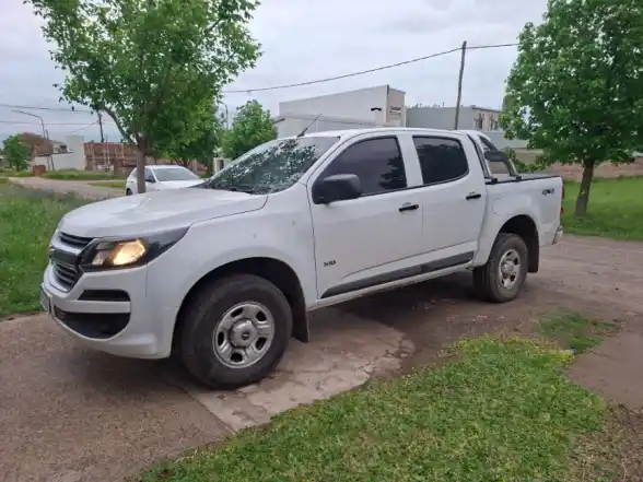 Chevrolet S10 4X4 - foto 1