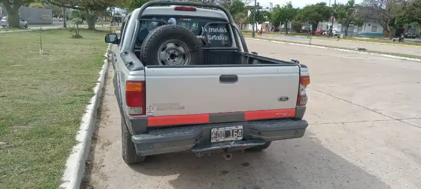 Ford Ranger 4X2  2003 - foto 2