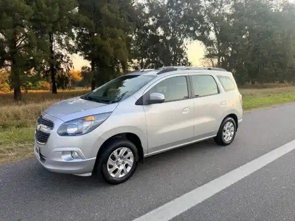 Chevrolet Spin 7 Asientos Tope De Gama Excelente  2015 - foto 2