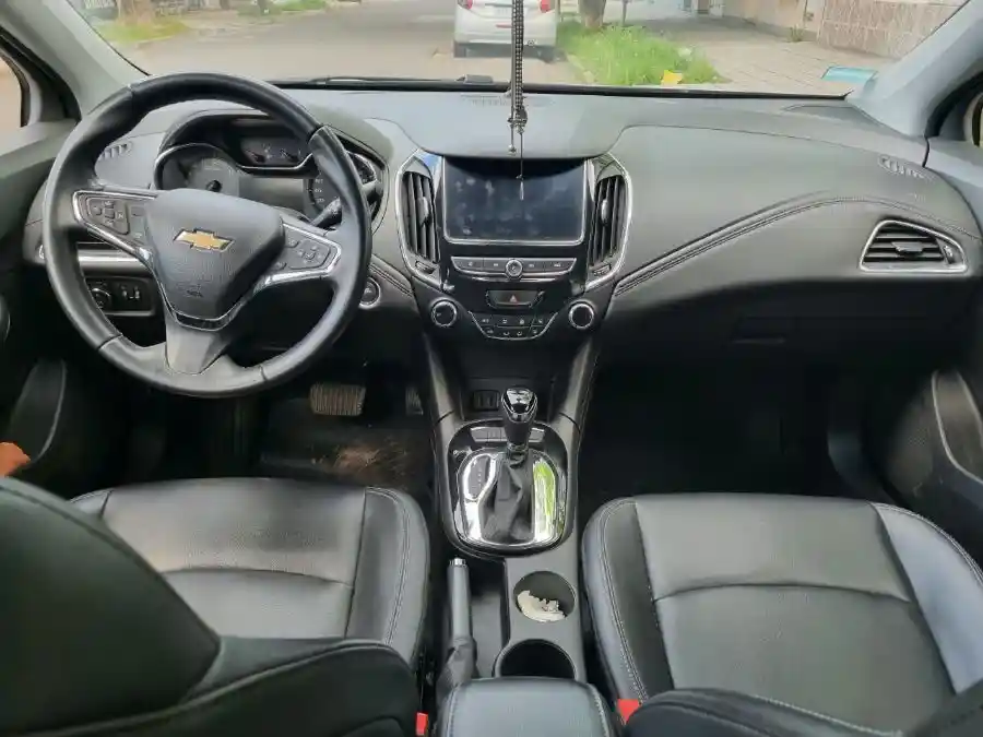 Chevrolet Dueño Vde. Cruze Ltz, 4 Ptas., 1.4 T., Aut., 2022  2022 - foto 3