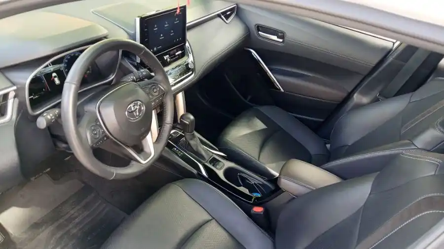 Toyota Corolla Cross 2024 Seg Aut.  35.500 Km Inmaculada!  2024 - foto 4