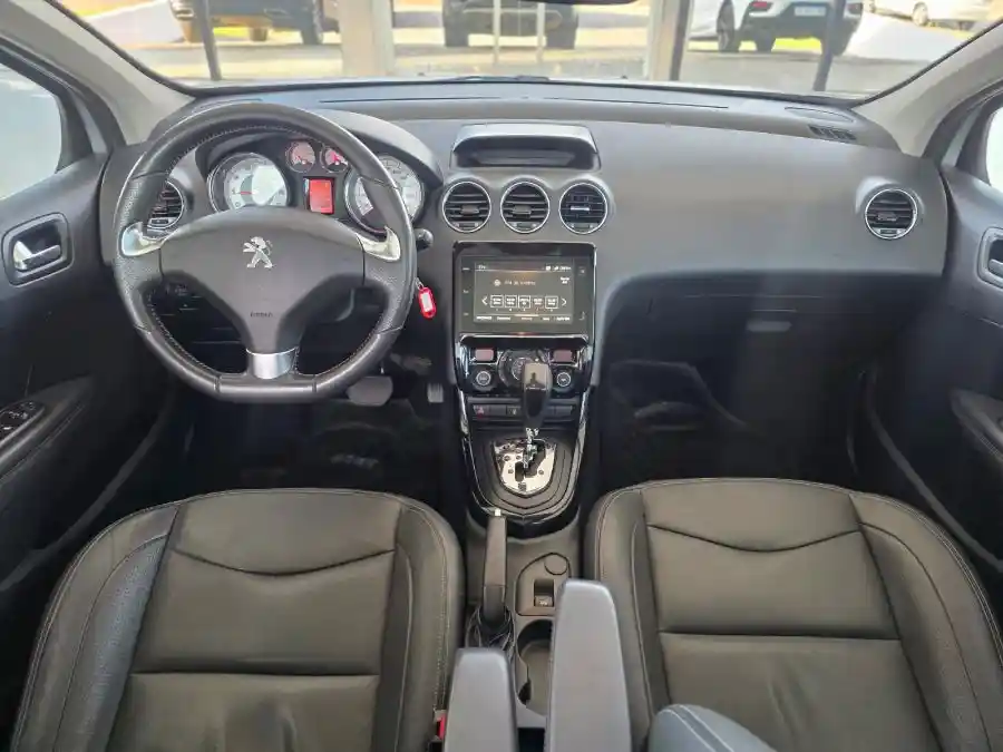 Peugeot 308 1.6 Thp Feline Tip 2021  2021 - foto 5